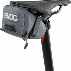 Evoc - Sacoche De Selle "Tour" 1L 9 Evoc - Sacoche De Selle "Tour" 1L -Accessoires Pour Vélos Soldes evoc sacoche de selle tour 1 l positionnee 3840x2160