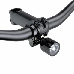 Giant - Support De Lampe Recon E HL - Avant Du Guidon -Accessoires Pour Vélos Soldes giant recon e hl support eclairage guidon 1 3840x2160
