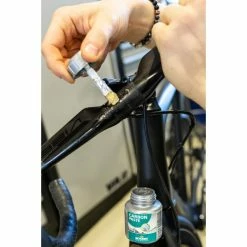 Motorex - Carbon Paste - Pâte De Montage -Accessoires Pour Vélos Soldes motorex carbon paste pate de montage 2 3840x2160
