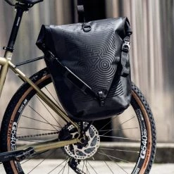 Ortlieb - Sacoche Vélo Porte-bagages Back-Roller Design 10 Ortlieb - Sacoche Vélo Porte-bagages Back-Roller Design -Accessoires Pour Vélos Soldes ortlieb sacoche back roller design 3 3840x2160